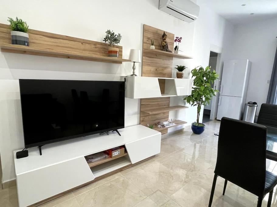 Brand New Appartement Of Two Bedrooms In Sliema Luaran gambar